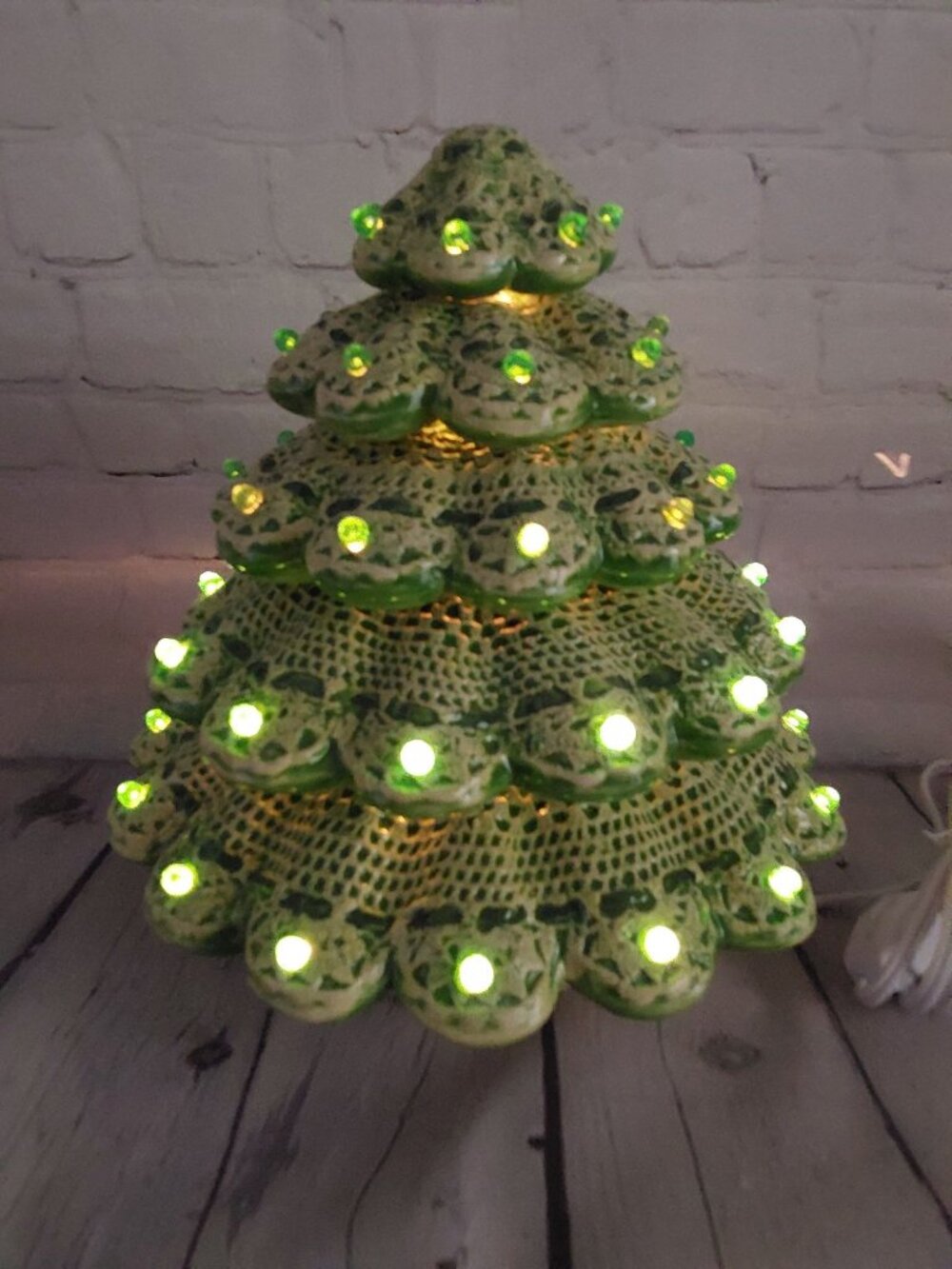 Handmade Ceramic Christmas Tree With Doily Design & Green Lights - Vintage Green